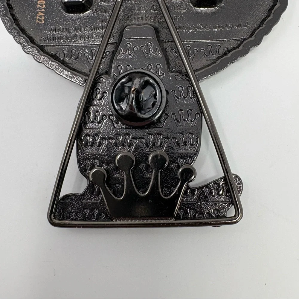 Funko Jurassic Park Dilophosaurus Enamel Pin 3 Post Stand Up 3” 2022